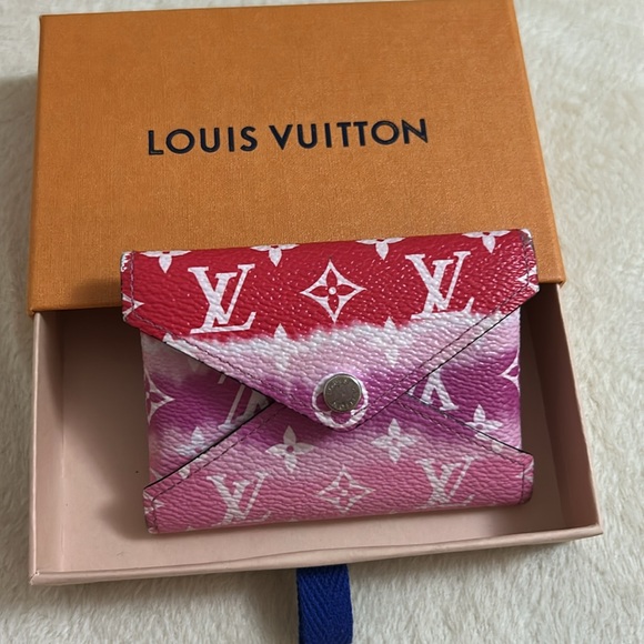 Louis Vuitton Kirigami Small Card Holder - Picture 13 of 13